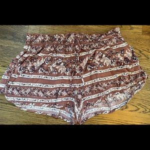 Women’s American Eagle shorts XL